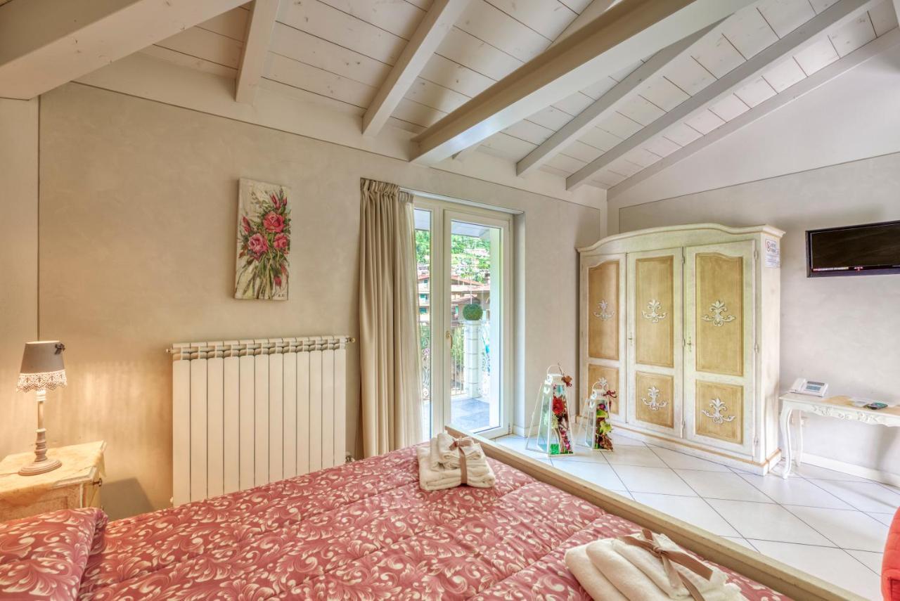 Villa Liberty Darfo Boario Terme ภายนอก รูปภาพ