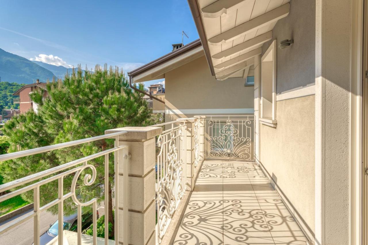 Villa Liberty Darfo Boario Terme ภายนอก รูปภาพ