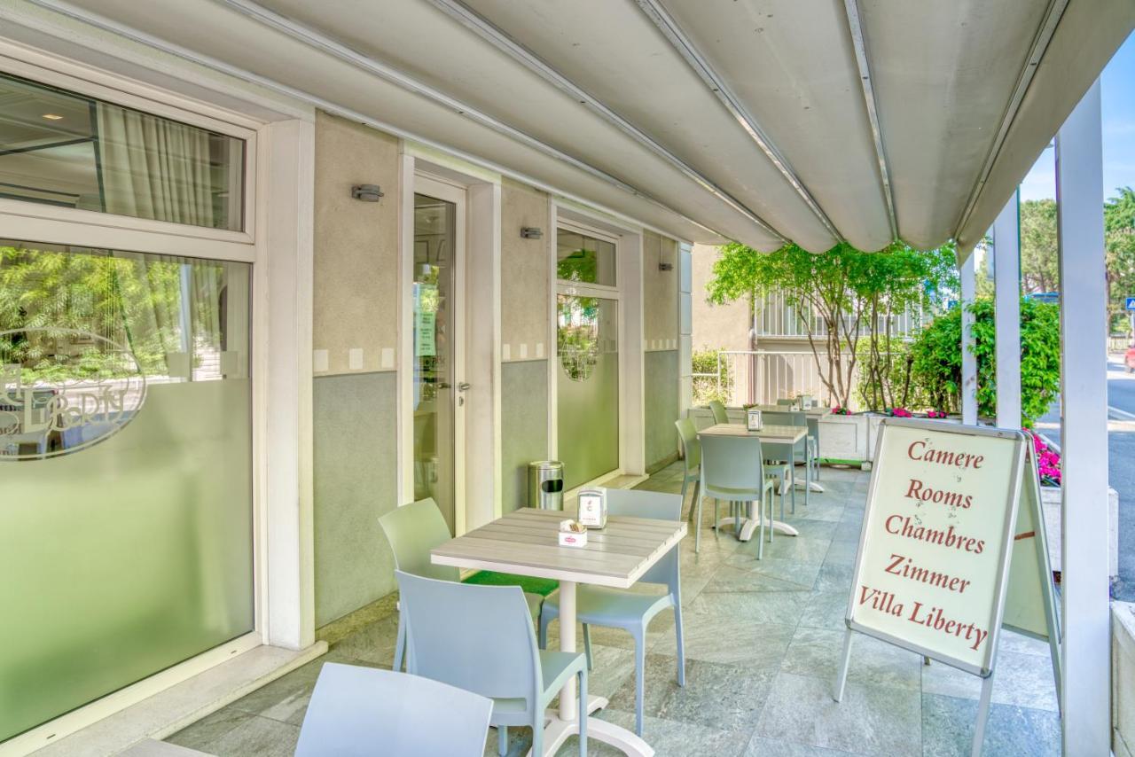 Villa Liberty Darfo Boario Terme ภายนอก รูปภาพ