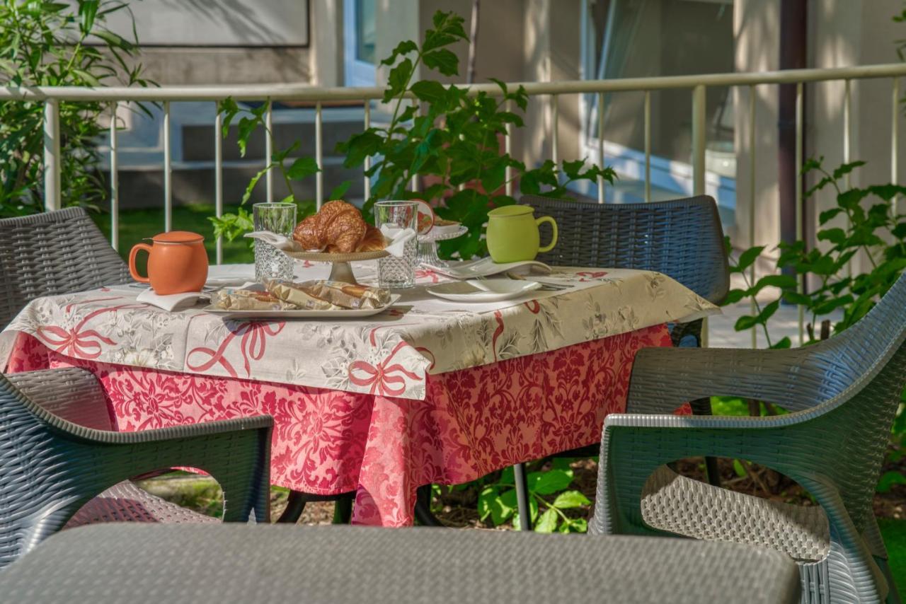 Villa Liberty Darfo Boario Terme ภายนอก รูปภาพ